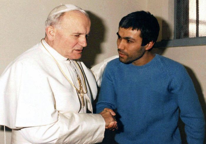 папа Иоанн Павел II и Али