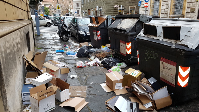 мусор в Риме