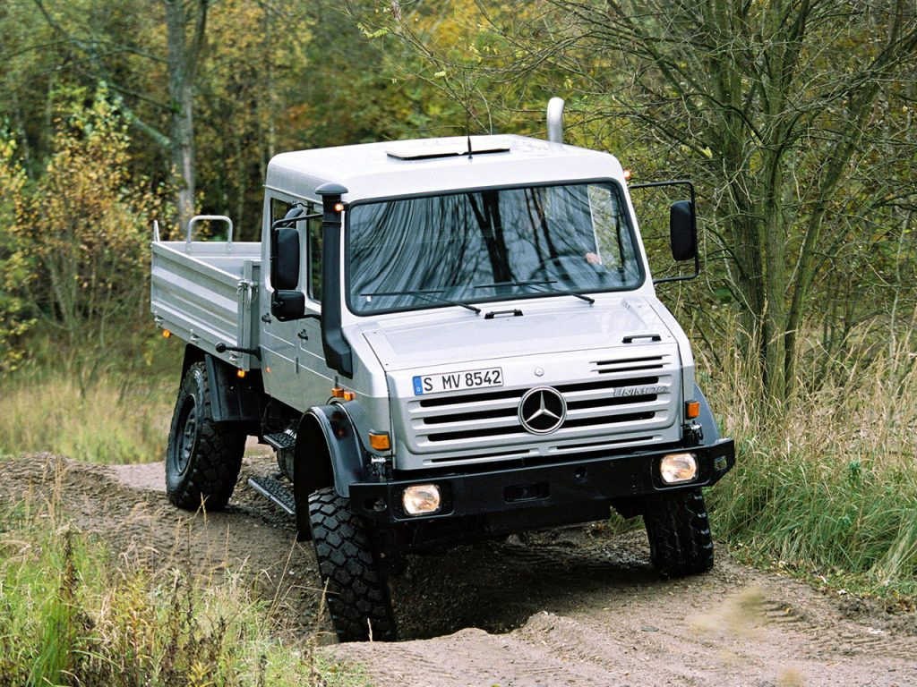 Мерседес Unimog u4000