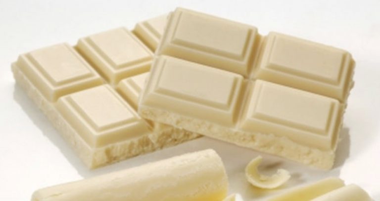 Шоколад белая птица. Белый шоколад плитка. Белый молочный шоколад. Белый шоколад фото