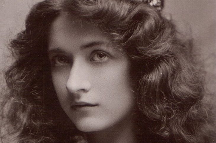 Какие женщины считались эталоном красоты 100 лет назад