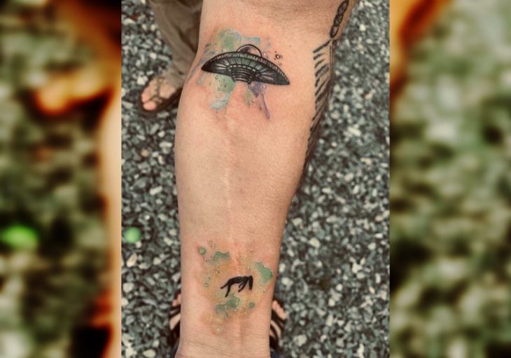 30 Tattoos That Make Scars and Moles Look Better